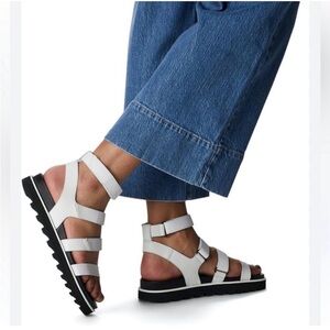 Sorel Roaming Multi Strap Flat Sandals White Gladiator Strappy Women’s Size 8